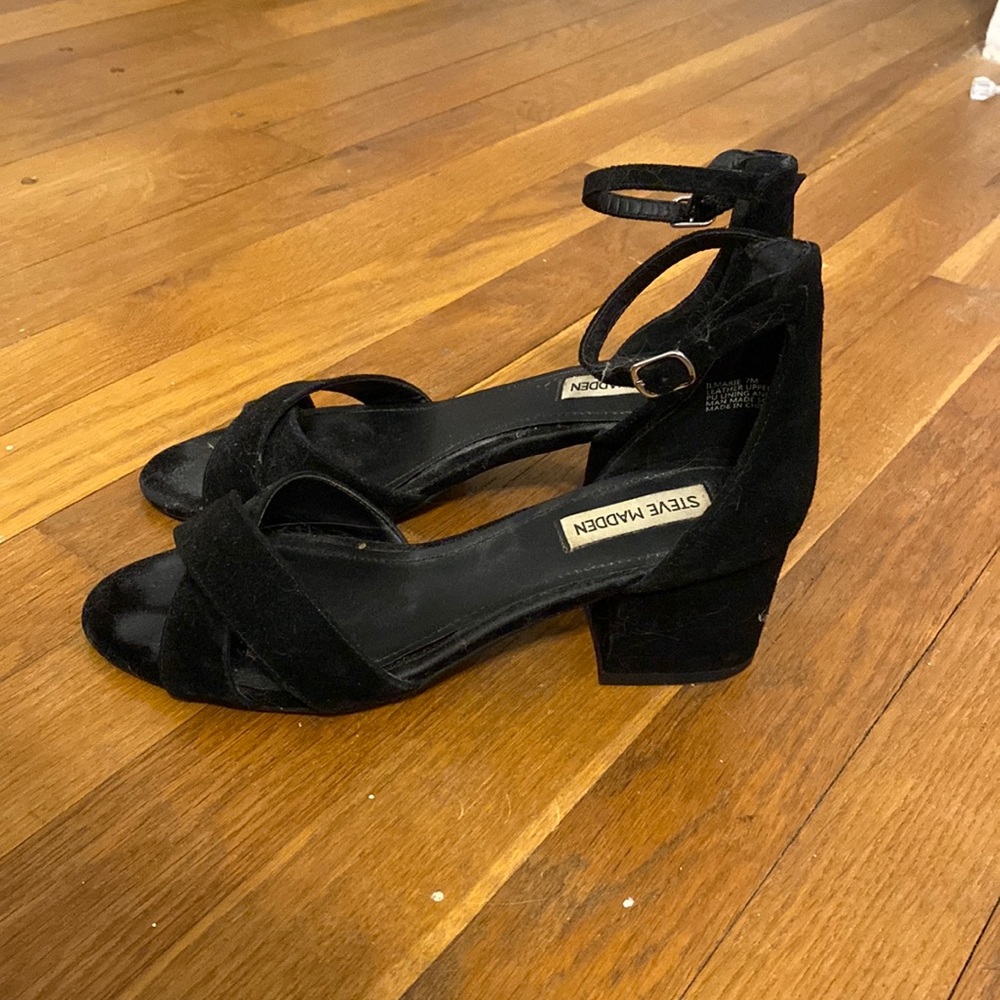 Steve Madden black heels